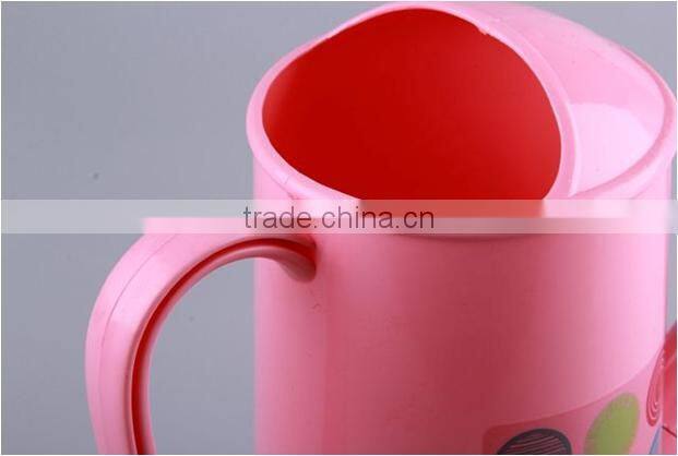 Top sale plastic garden watering can with handle for kids