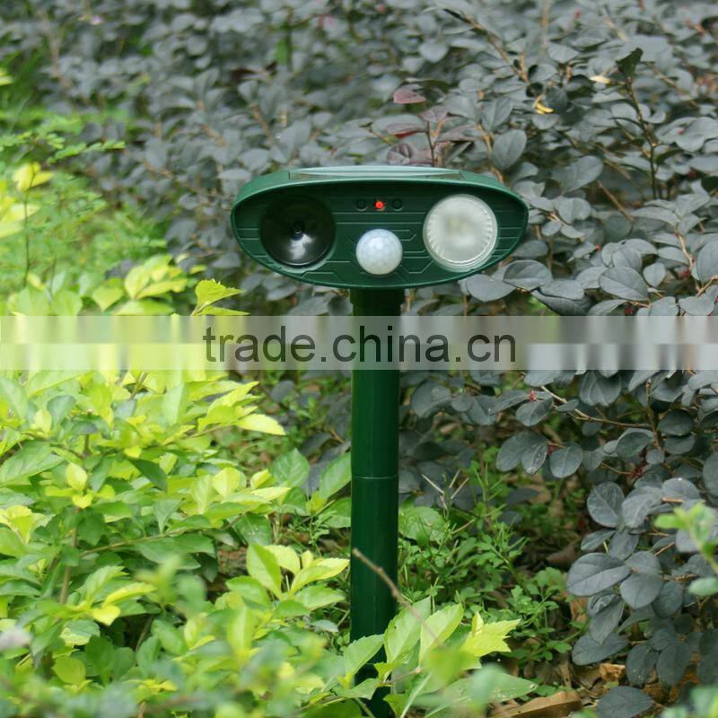 New Solar Power Ultrasonic Wave InfraRed Sensor Dog Pest Repeller Chaser Dual Animal Scarer solar panel Dog Repeller