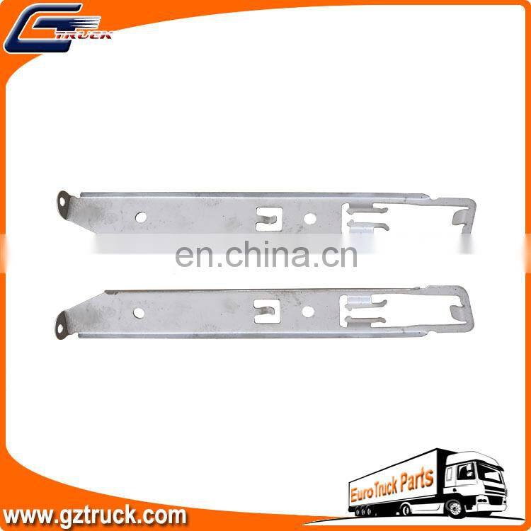 European Truck Auto Spare Parts Head Lamp Support Oem 8274819 82074997 for VL Truck Body Spare Parts Striker Plate