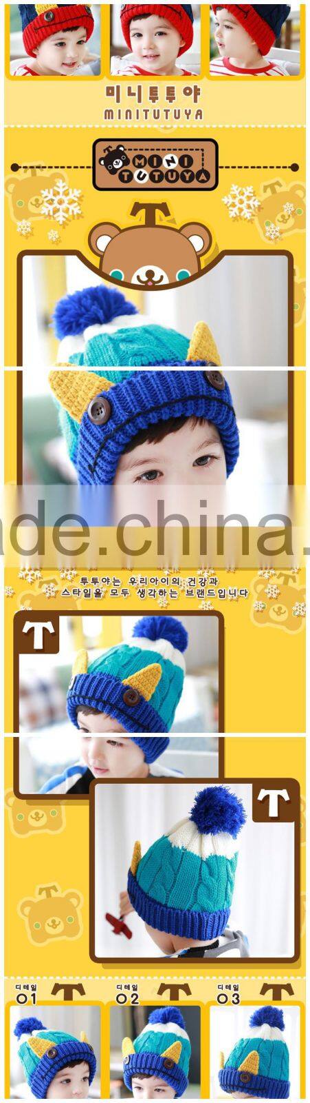 Hot Selling Fashion New Handmade Ears with Buttons Baby Kids Knitted Pom Pom Beanie Cap