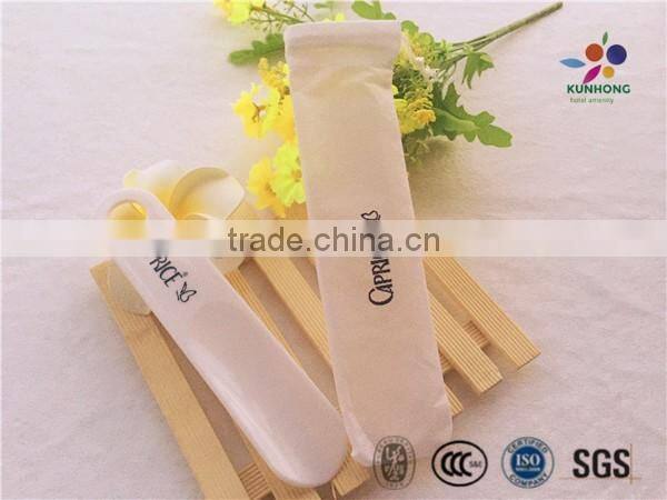 Long and slim hotel shoe horn