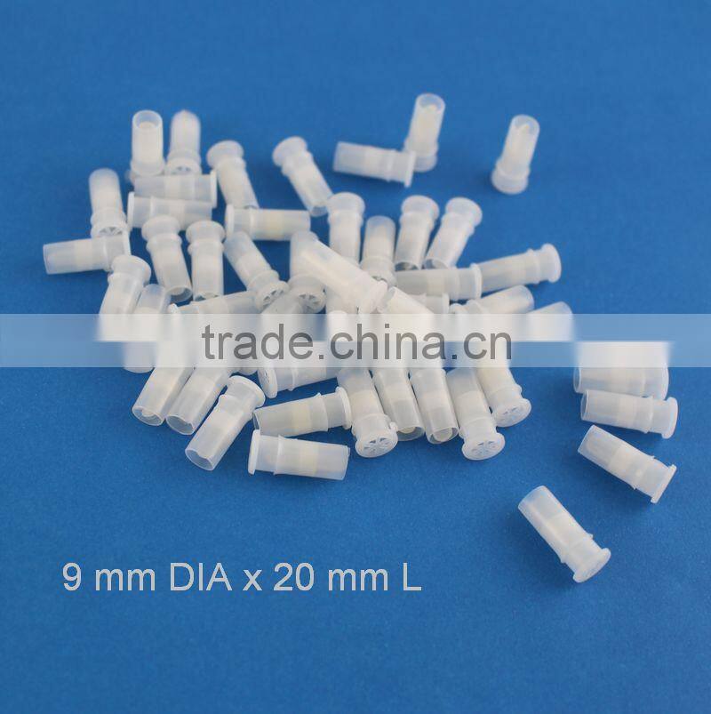 20mm small plastic replacement squeakers for toys, small noise makers