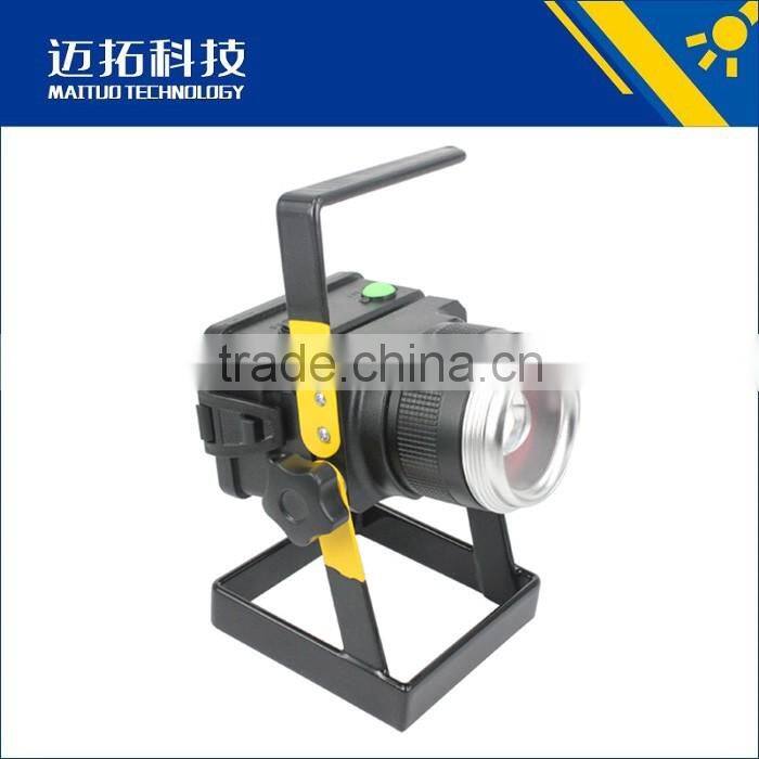 10Watt rechargeable zoom led floodlight super bright camping light