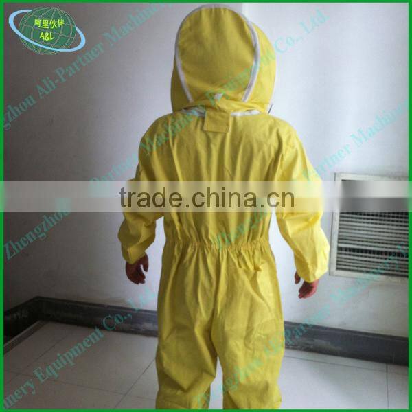 Bee protection overall suit for men and women of various sizes