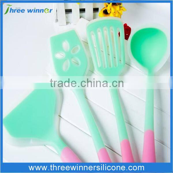 2015 china housewares silicone kitchen set wholesale