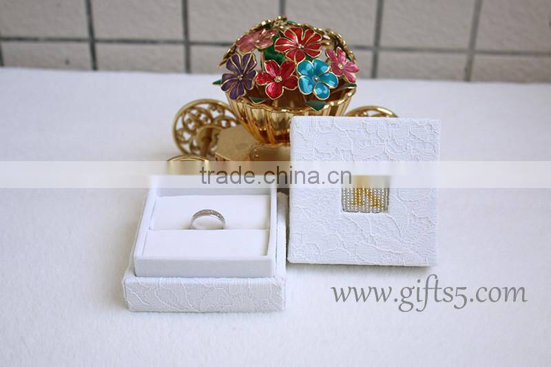 Customized High Quality Paper Wedding Jewelry Ring Box Handmade with beaded name plate of K