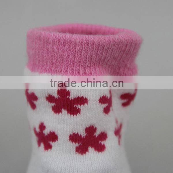 GSBT-10 cute and nice velcro cotton girl infant baby socks with toy