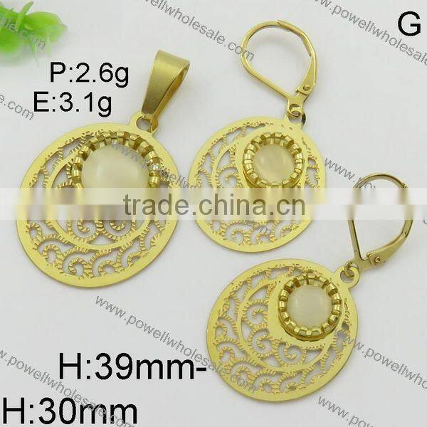 Good quality classic style 18k gold filled jewelry set with creamy-white stone