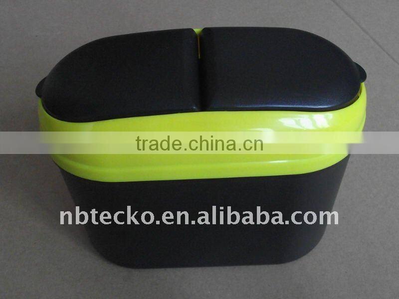 Plastic car trash bin