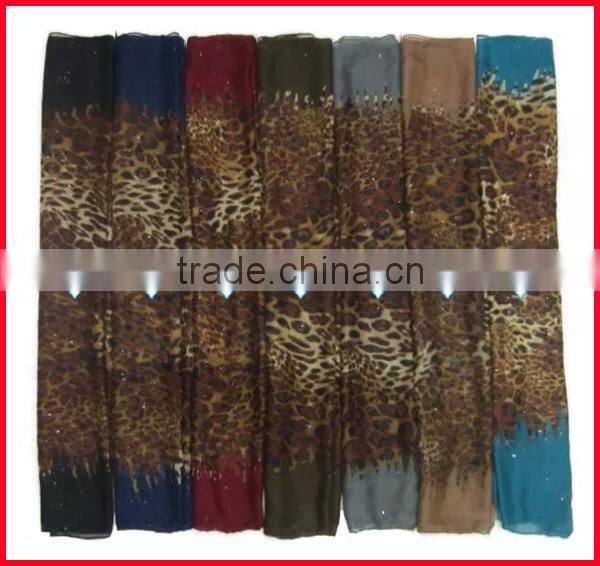Classic leopard design animal printed polyester scarf