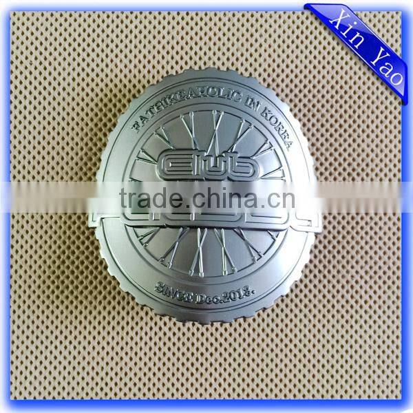 Promotional club high quality zinc alloy antique bronze car badge
