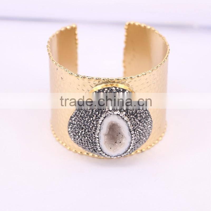 Fashion Metal Brass Plated Gold Druzy Bangles, Natural Agate Geode Gem stone Bangle, with Pave Crystal Quartz Stone Bangles