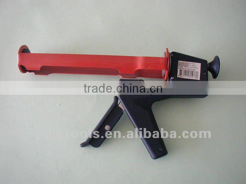 DF-00147 9" Plastic handle skeleton type caulking guns