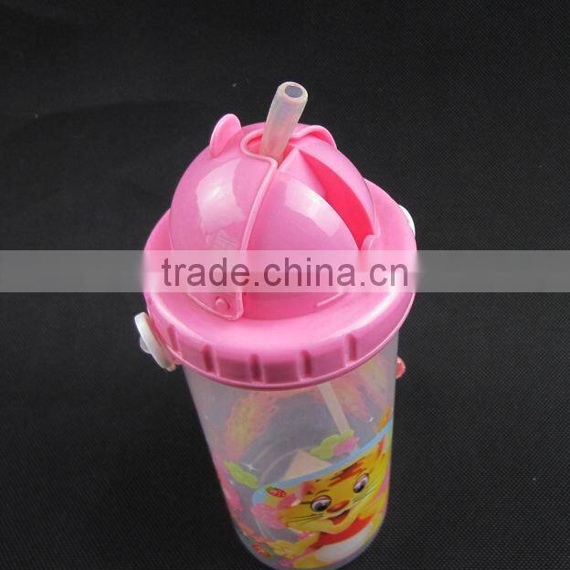 plastic cup for children / plastic water bottle with straw