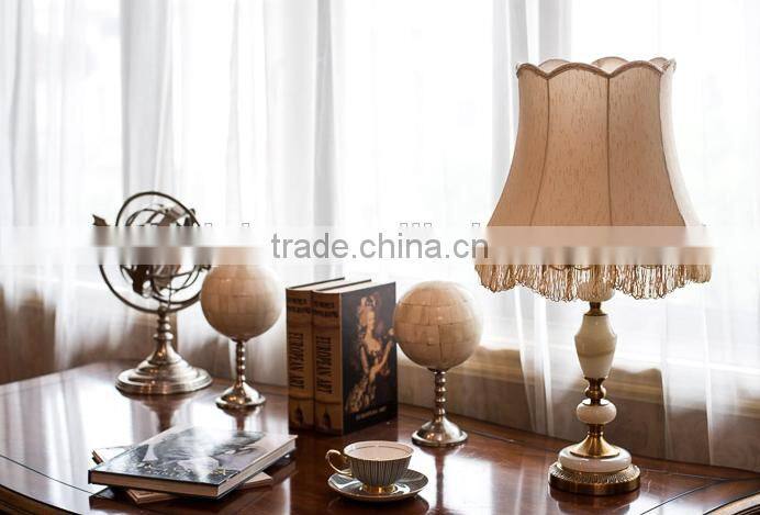 White jade golden metal European style table lamp