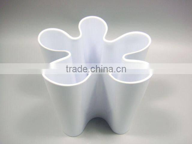 Two Tone Flower Shaped Melamine Colander Utensils