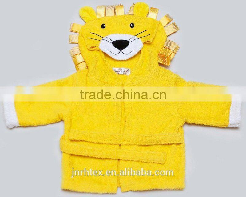 Yellow lion terry cotton hooded bathrobe for promotion