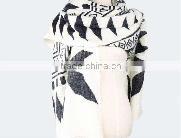 New Design Fashion Geometric Printed Tassel Square Wool Blanket Scarf