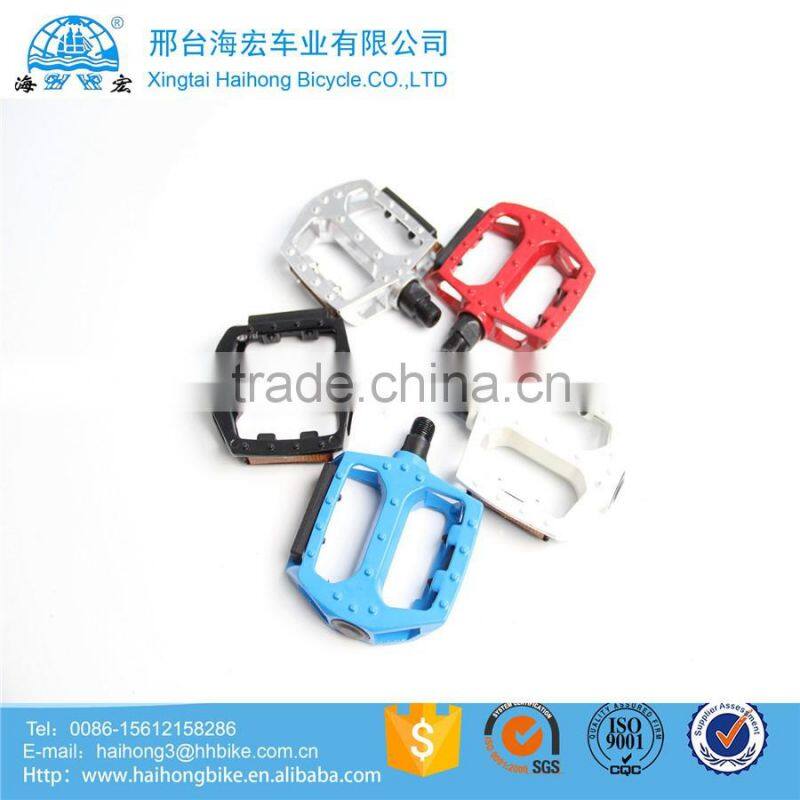 Black plastic MTB bicycle pedal /road bicycle pedal / bicycle parts