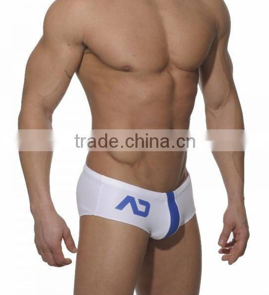 2015 New Men's Swimwear Swimsuits Sexy Fashion High Quality Men's Swimming Trunks Men Beachwear Swim suit Beach Surf Board Wear