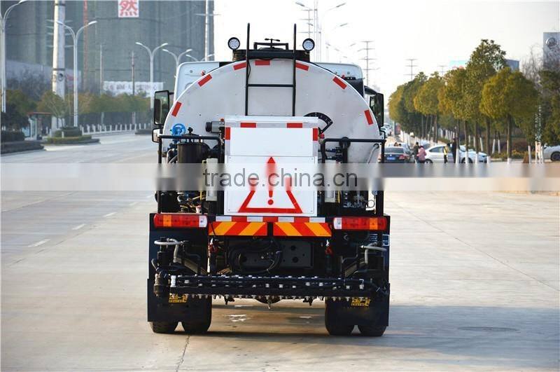 China heay duty sinotruck howo heated asphalt tanker truck with Left hand drive and RHD