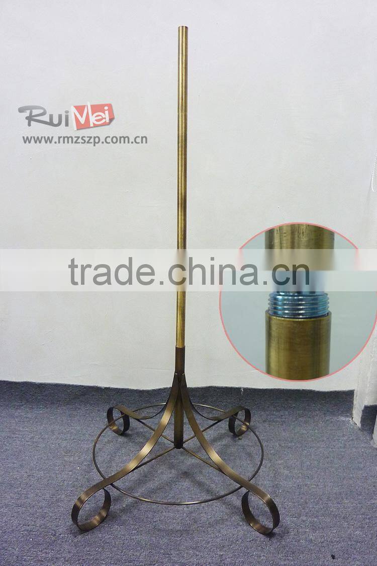 Fashionable metal wire hat display stand/cap rack