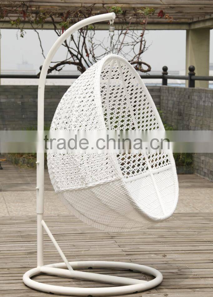 Hot Sale Luxury Durable Garden Swing Chair L