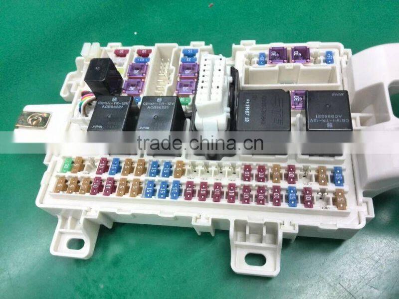 Auto pin terminal for BCM fuse box