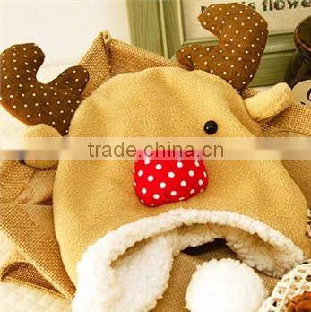green plush toy frog with heart /plush toy frog with heart/Cute Cartoon Hats