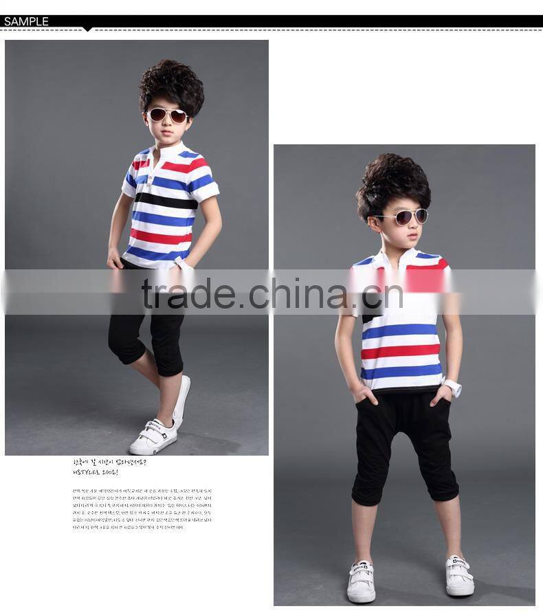 The boy with short sleeves