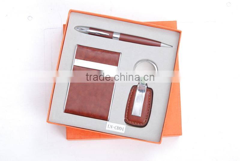 Promotional gift set with card holder/keychain