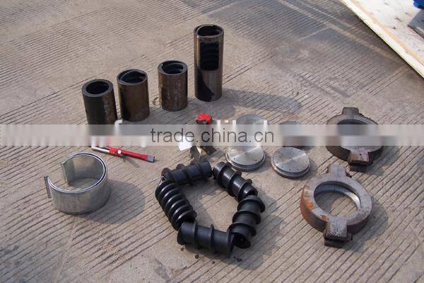 Screw type floating fish food machine