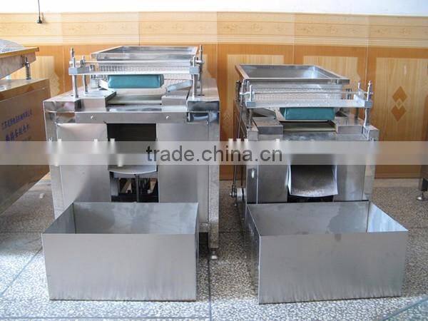 quail egg sheller/boiled egg shelling machine/quail egg shell peeling machine(whats app:0086-15639144594)