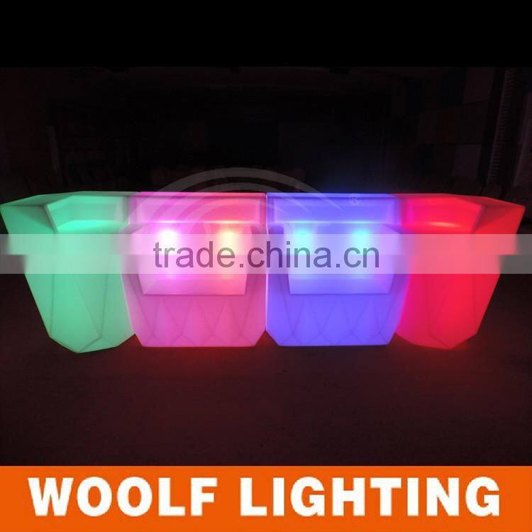 Modern Looking Plastic Waterproof Illuminated LED Bar Counter