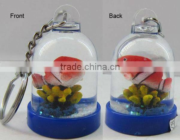 Fish snow globe used as plastic key chain