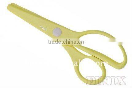 Zig Zag Blade All Plastic Safety Child Scissors