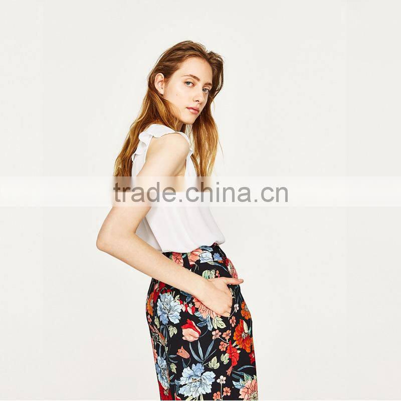 2017 HOT ruffled in the front and V-neck ladies chiffon tank top