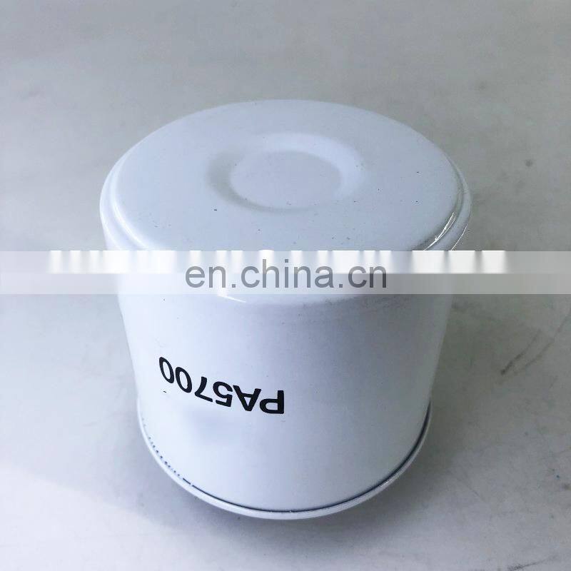 Replacement engine air breather filter element P528708 PA5700