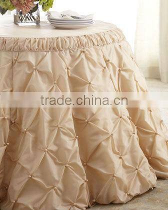 Fancy taffeta pinwheel tablecloths for wedding