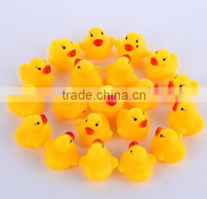 Hot wholesale promotional plastic duck ,christmas floating baby bath duck , yellow custom rubber duck