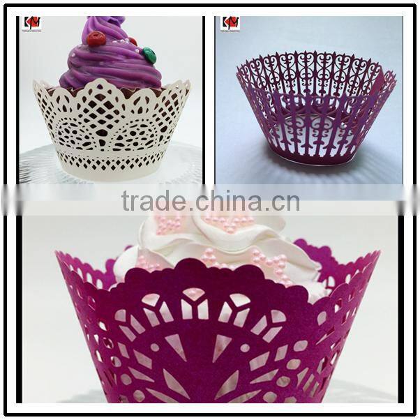 Dancing lovers cupcake wrapper