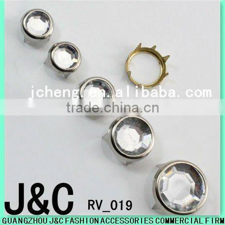 round rhinestone rivet