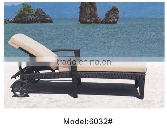 Rattan furniture adjustable wicker rattan chaise lounger with 2 wheels and 2 arm