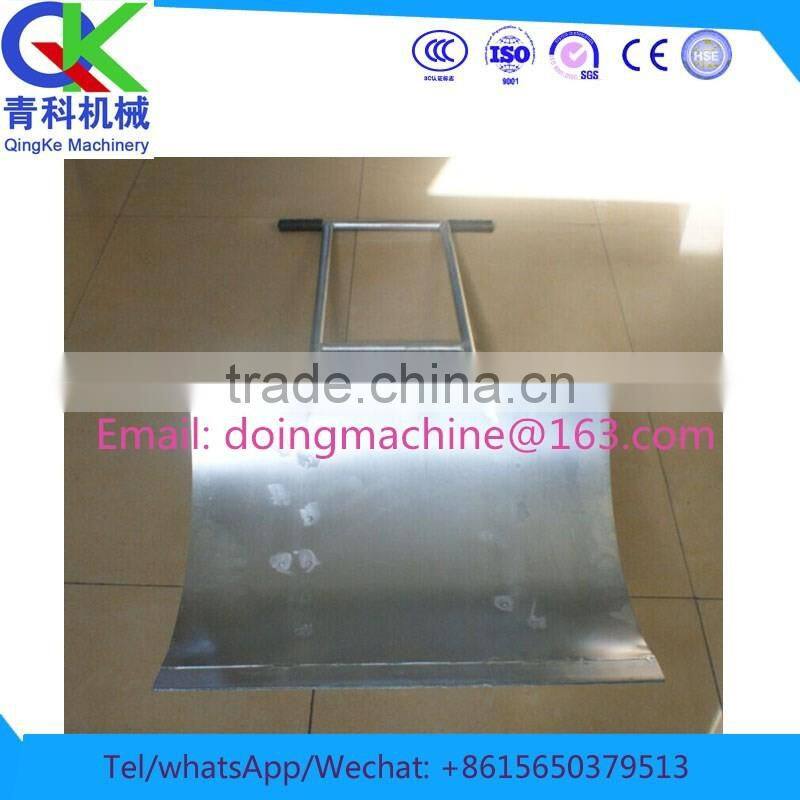 Necessary household gadgets Shovel the snow machine