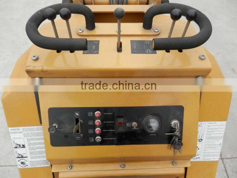 mini crawler skid steer loader with Kohler engine,26hp for sale