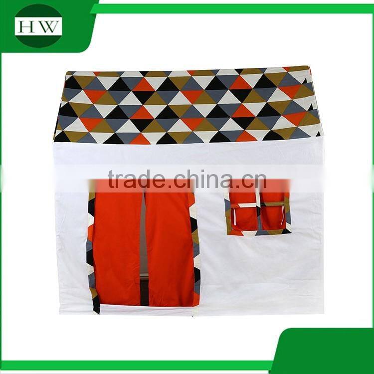 Wholesale OEM durable cotton canvas indoor children toy house wood kids play cubby house