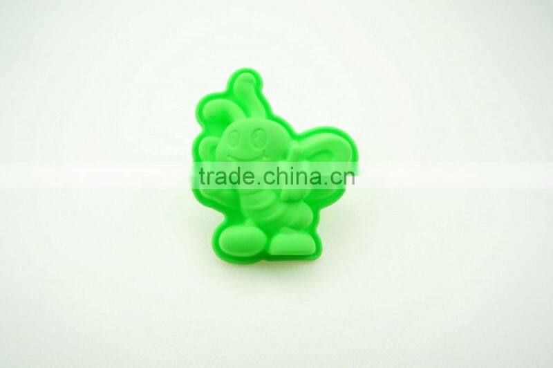 11170 Funny Baby Bee Shaped Silicone Cake Mold