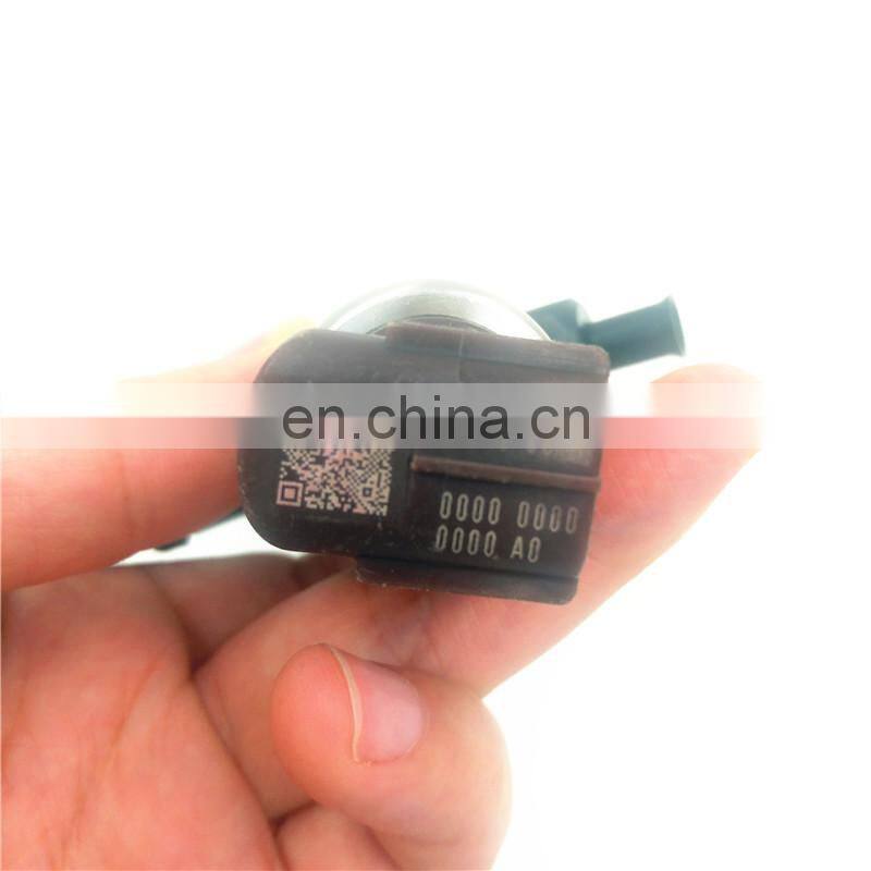 high quality 1465A041 1465A257 common rail fuel injector 095000-5600