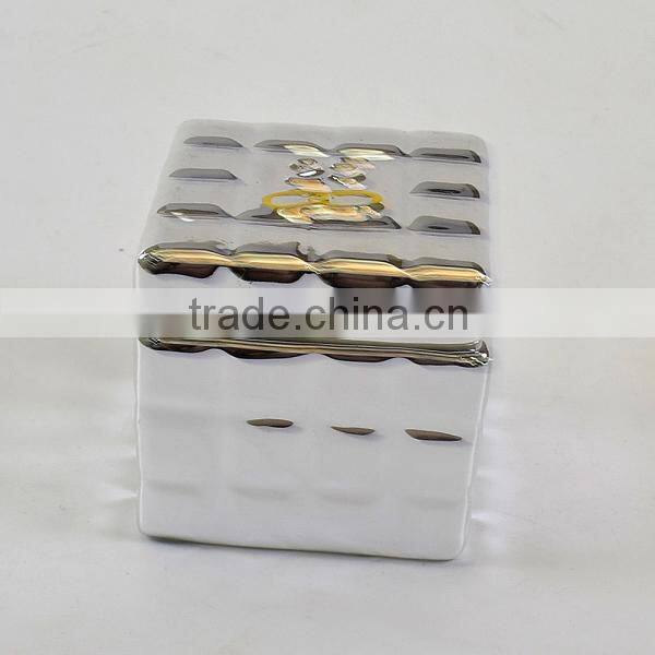 2015 Fashion ceramic home decoration