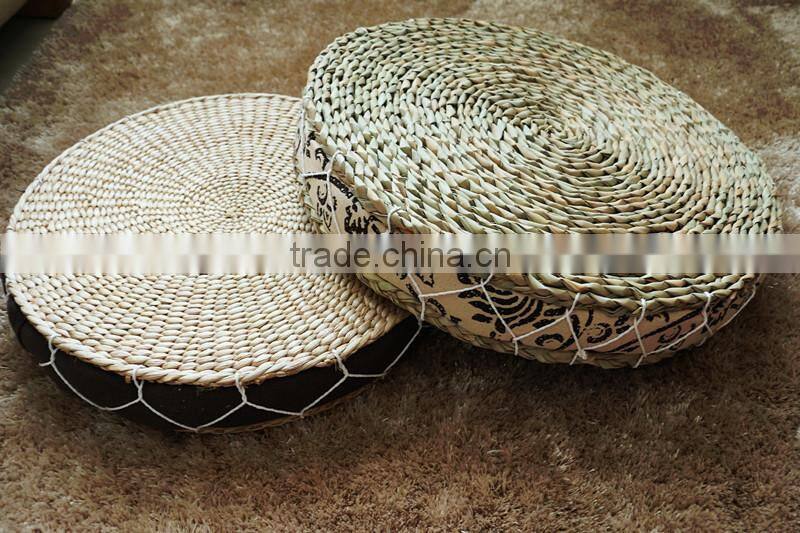 handmade natural fiber cornhusk straw cushion